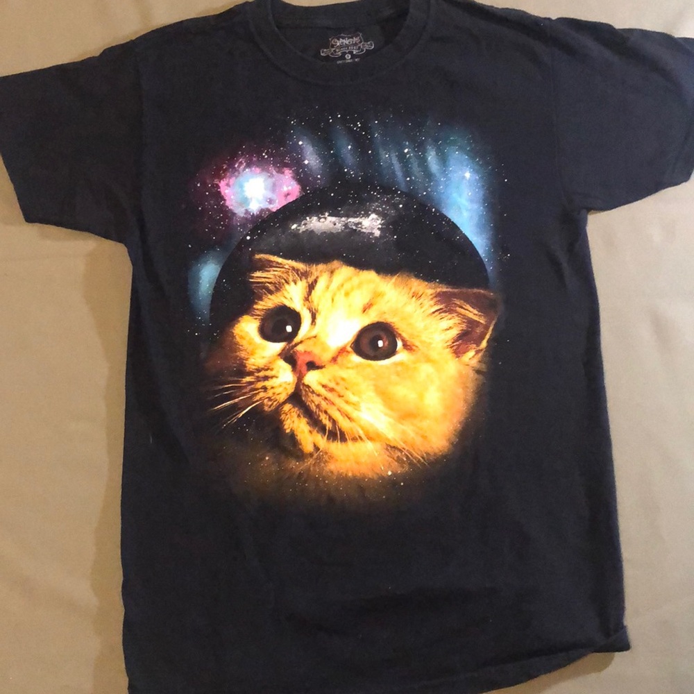 Lovely Spencer’s  kitten space t shirt small size